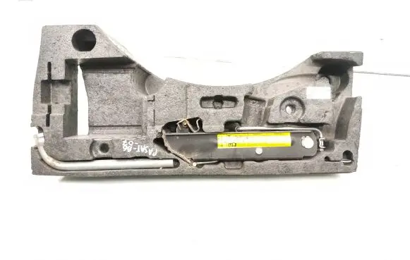 Volkswagen PASSAT B6 Tool set 3C5012115D