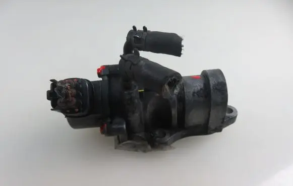 Toyota Avensis T220 EGR valve 1350008090 2562027080
