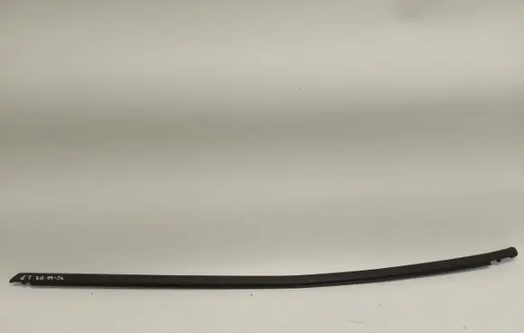Volvo XC40 Front door glass trim molding VOLXC40LIS802870