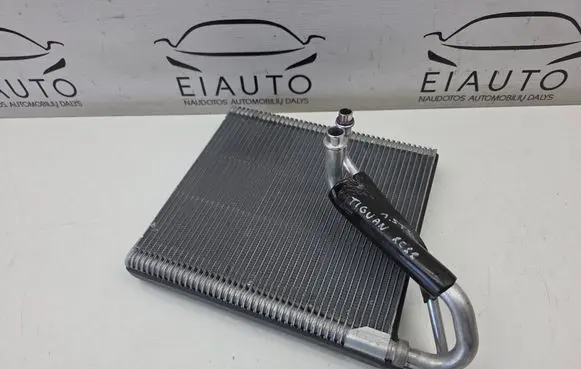 Volkswagen Tiguan Allspace Air conditioning (A/C) radiator (interior) J2842 R1234YF