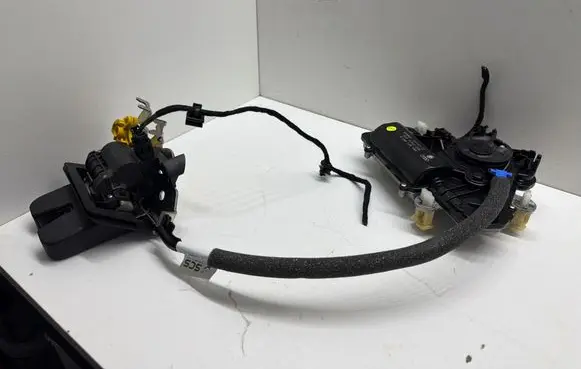 Audi Q7 4M Tailgate/trunk/boot lift motor 4M0827887B 094604