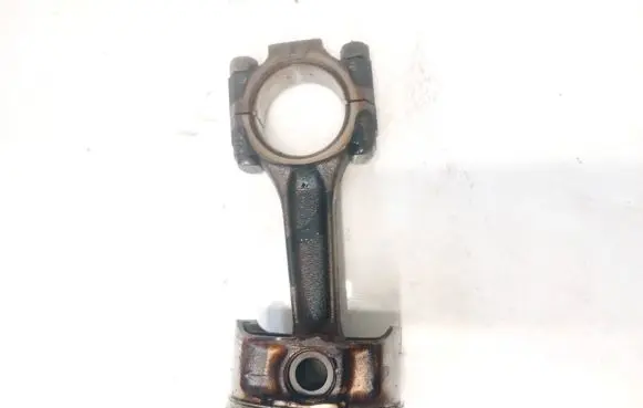 Fiat Stilo Piston with connecting rod