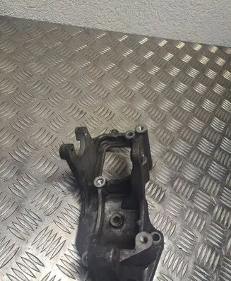 Mitsubishi Outlander Steering rack mounting bracket 4450A179
