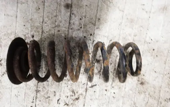 BMW 5 E39 Rear coil spring NOCODE