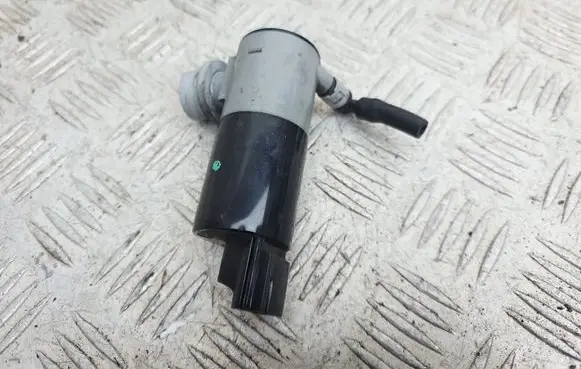Nissan Navara D23 Windscreen/windshield washer pump 1021224 153571