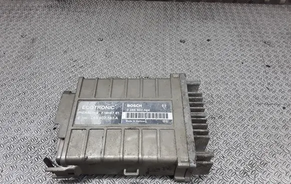 Volkswagen Golf II Engine control unit/module 0285007044 893907383A