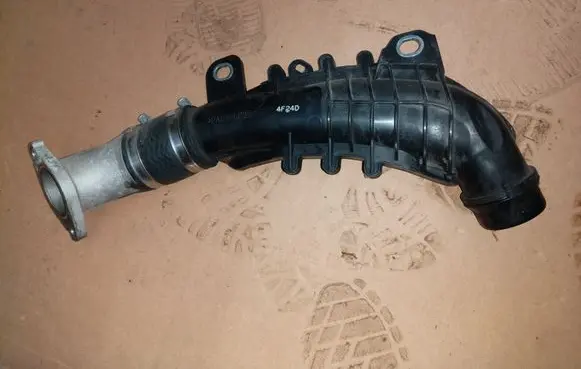 Mazda 6 Intercooler hose/pipe 0614130591