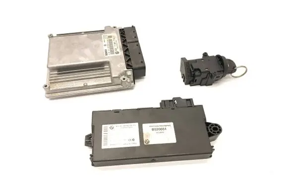 BMW 5 E60 E61 Engine ECU kit and lock set 7801712 0281013253 031089152