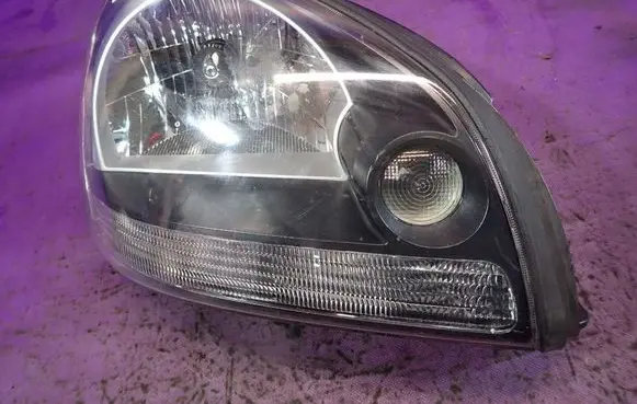 Hyundai Tucson JM Headlight/headlamp 921022EXXX