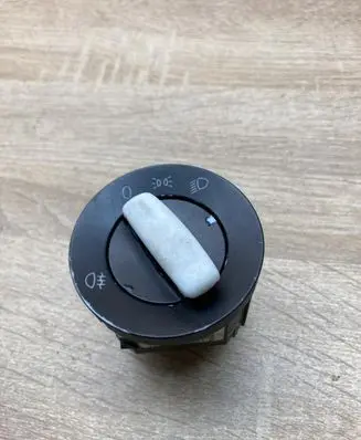 Volkswagen Golf V Light switch 1K0941431B