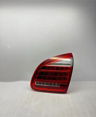 Porsche Cayenne (92A) Tailgate rear/tail lights 7P5945094N 2704120700 89090776