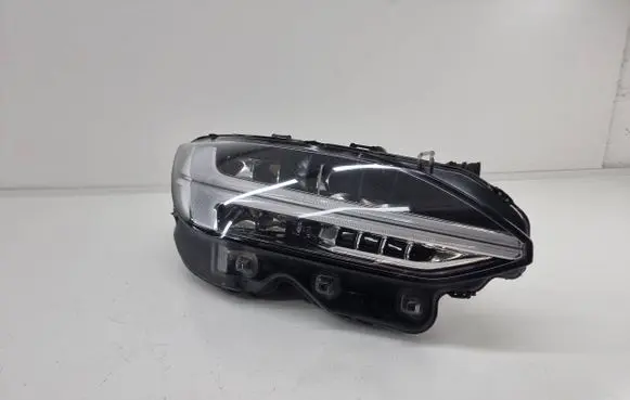Volvo S90, V90 Headlight/headlamp 32228685