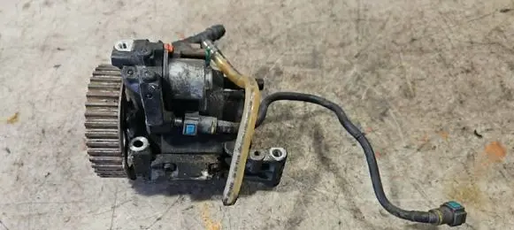 Renault Megane III Fuel injection high pressure pump