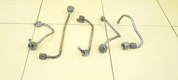 Alfa Romeo Giulietta Fuel injector supply line/pipe 940A4000