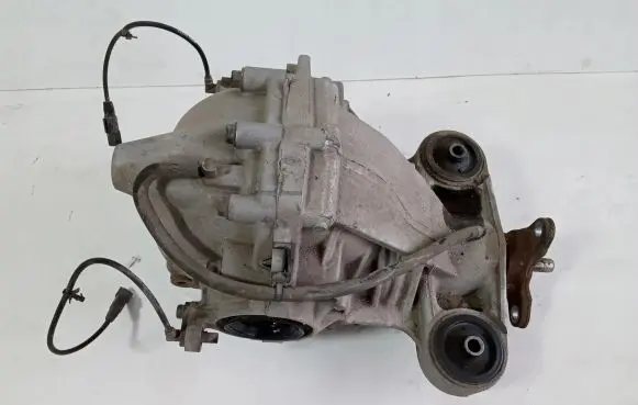 Infiniti Q70 Y51 Rear differential
