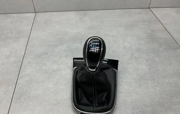 Opel Mokka X Gear lever shifter trim leather/knob 