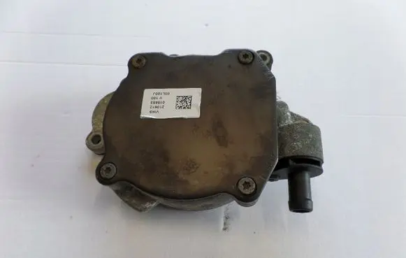 Seat Ibiza IV (6J,6P) Vacuum pump 03L145207