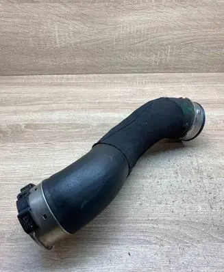 BMW X5 F15 Intercooler hose/pipe 7823237 118844 USED