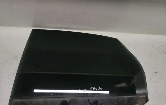 Ford Focus Rear door window glass
