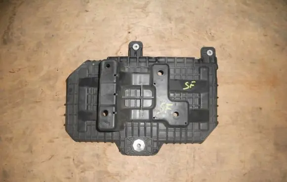 Hyundai Santa Fe Battery tray 37150S1100