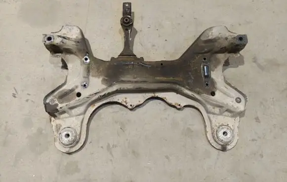 Volkswagen Golf IV Front subframe 