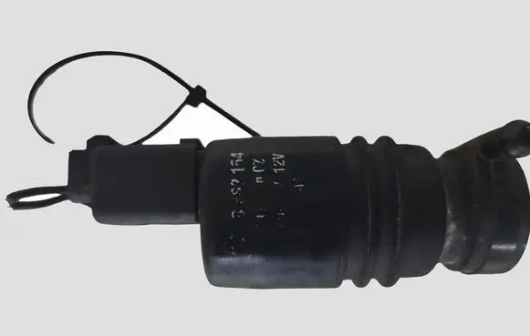 BMW 3 E46 Windscreen/windshield washer pump 8364516 PA6GBGF30