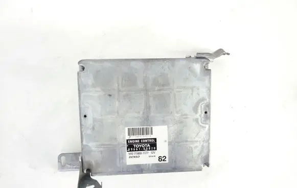 Toyota Avensis T250 Engine control unit/module 8966105820