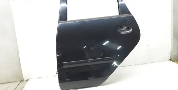 Mitsubishi Colt Rear door