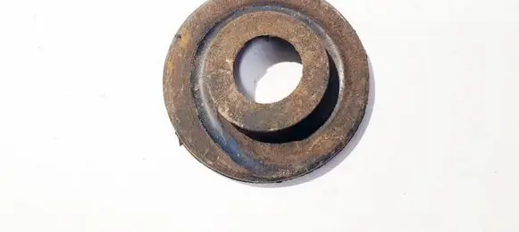 Skoda Octavia Mk2 (1Z) Front coil spring rubber mount 1k0512149b