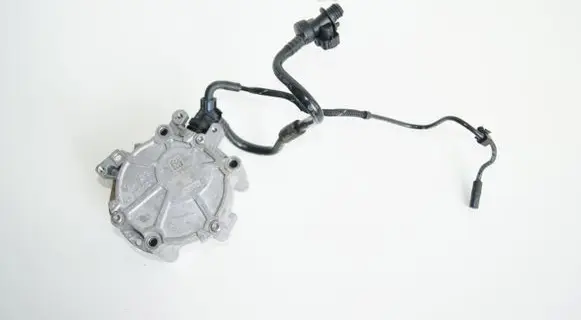 Audi A3 S3 8V Vacuum pump 06K145100AB