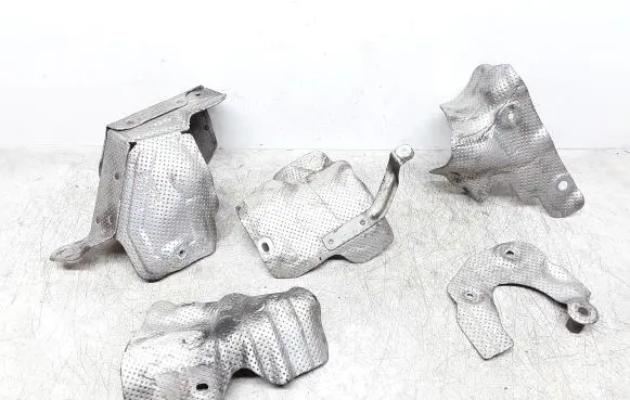 Volvo XC60 Heat shield in engine bay 30777164 30757296 30777257