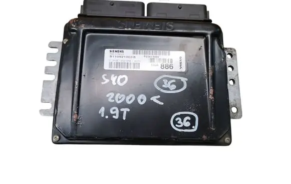 Volvo S40, V40 Engine control unit/module ECU P30614886 S110921003E