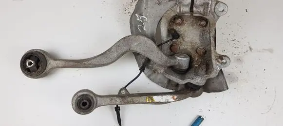 BMW 5 E60 E61 Front wheel hub spindle knuckle 6760182 6760954R