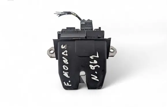 Ford Mondeo MK IV Tailgate/trunk/boot lock/catch/latch 8M51-R442A66-CA