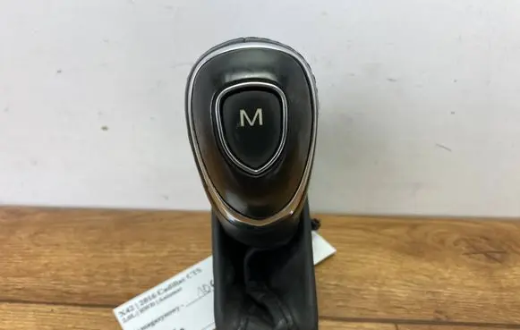 Cadillac CTS Gear shifter/selector DZWIGNIAZBIEGOW
