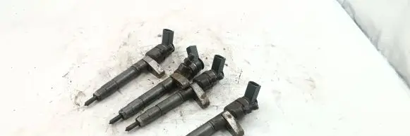 Mercedes-Benz A W169 Fuel injectors set A6400700787 36130060 a6400707087
