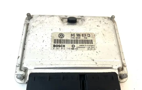 Skoda Fabia Mk1 (6Y) Engine control unit/module 0281012749 045906019CD