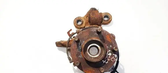 Nissan Primera Front wheel hub
