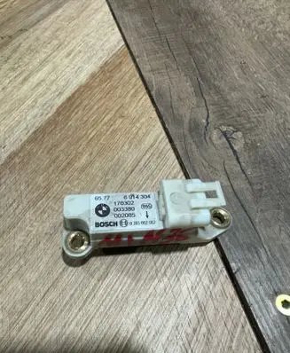 Mini One - Cooper R50 - 53 Airbag deployment crash/impact sensor 6914304 002085 003380