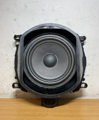 BMW X6 E71 Subwoofer speaker 65139218697 C1636