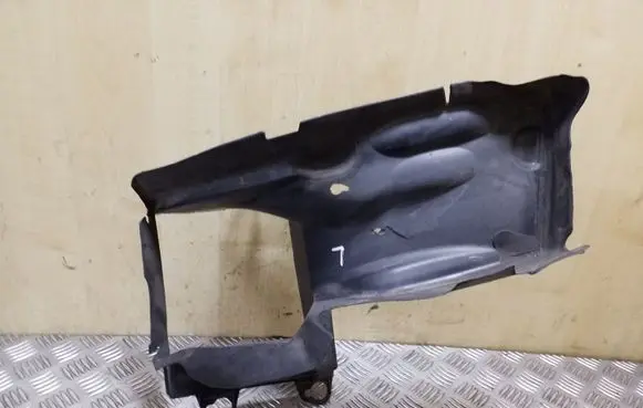Audi A6 S6 C6 4F Intercooler air channel guide 