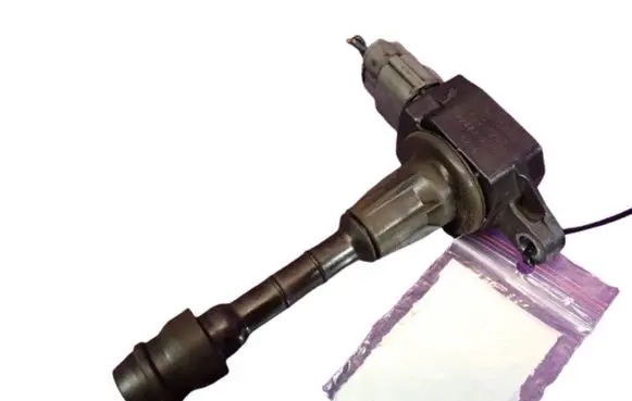 High voltage ignition coil