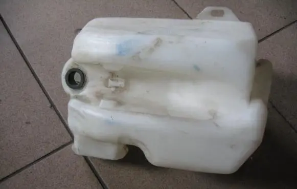 Renault Scenic II - Grand scenic II Windshield washer fluid reservoir/tank 8200104706 8200104705