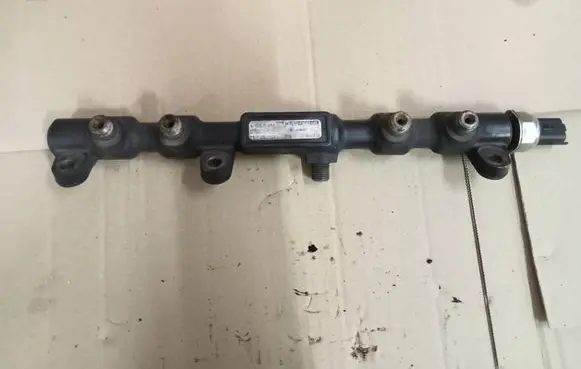 Ford Mondeo Mk III Fuel main line pipe 9307Z507A