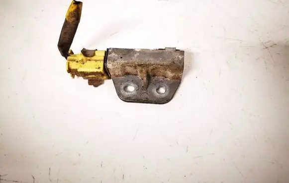 Nissan X-Trail T30 Airbag deployment crash/impact sensor