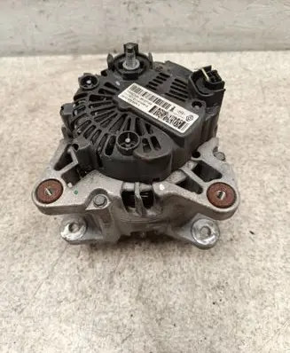 Renault Captur Generator/alternator 2612718A 2114100812 231007865R