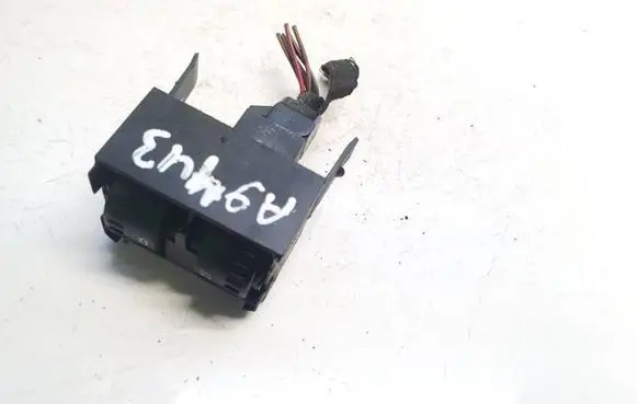 Volkswagen Touran II Headlight level height control switch 1t0941333