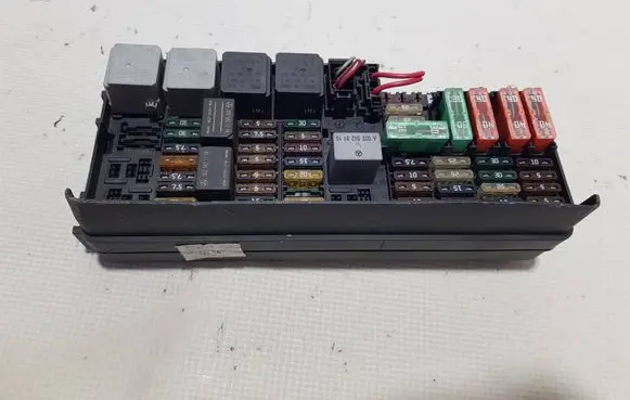 Mercedes-Benz ML W164 Fuse box set A1645403372FFR A1645403372