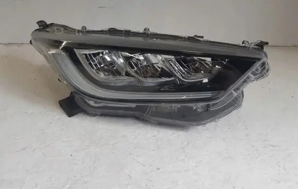 Toyota Yaris XP210 Headlight/headlamp