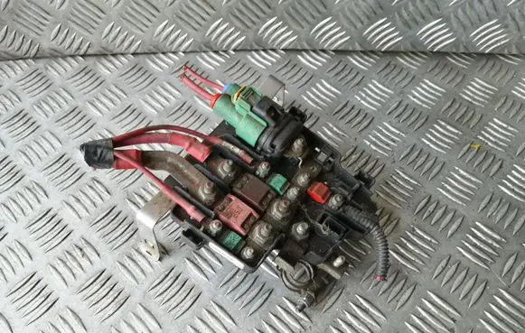 Mercedes-Benz Citan W415 Positive wiring loom 241363873R